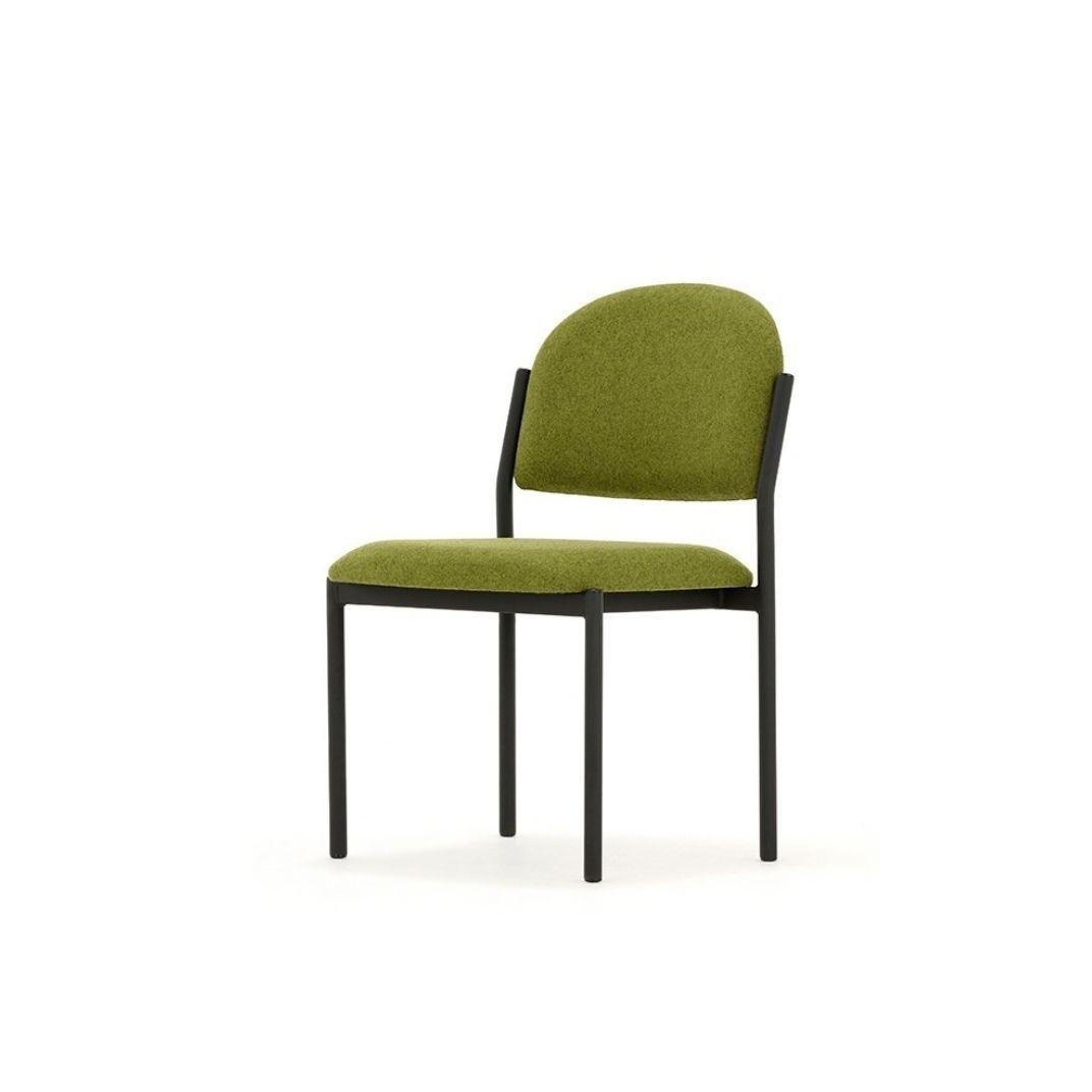 A901 Public Space With Arms, 4 Legs, Upholstered Seat and back