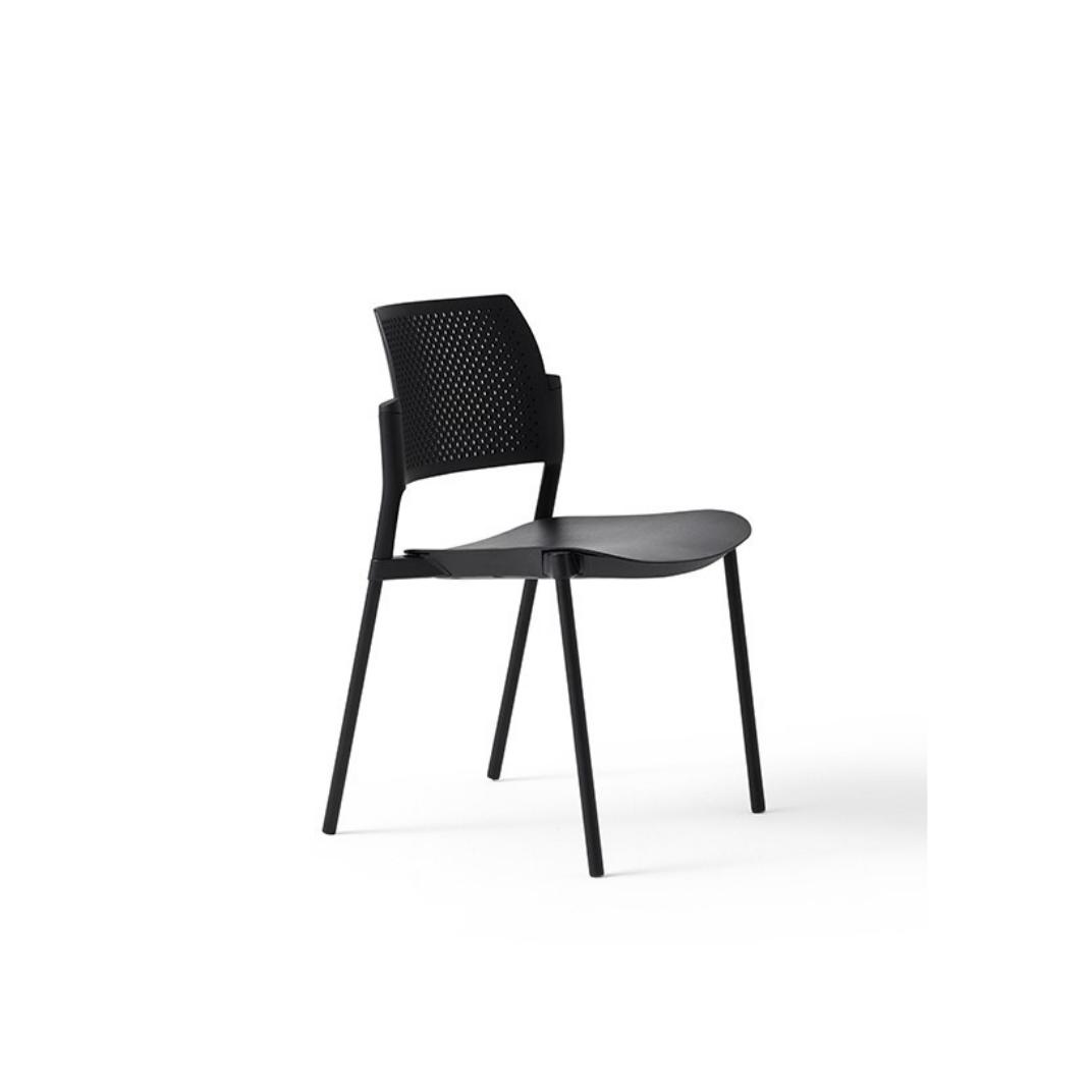 Kyos Plastic Chair
