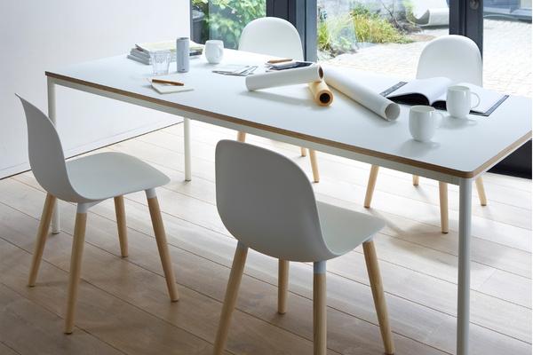 Kin Tub Chair With Wooden Legs