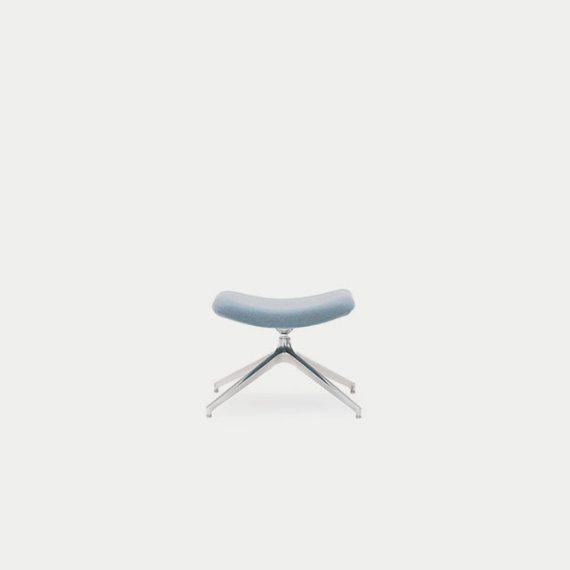 HRB90 Herbie Stool on a Pyramid Base